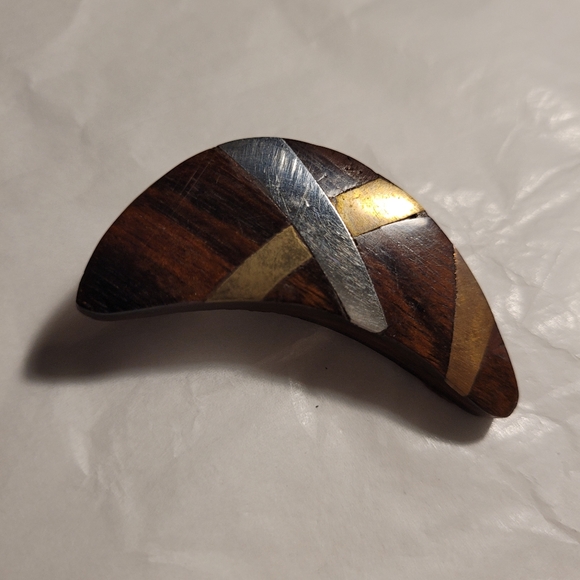 Vintage Wooden Brooch - Picture 3 of 8